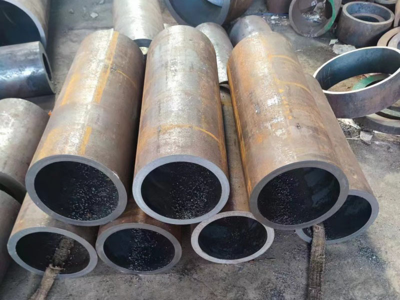 小金12Cr1MovG无缝钢管切割